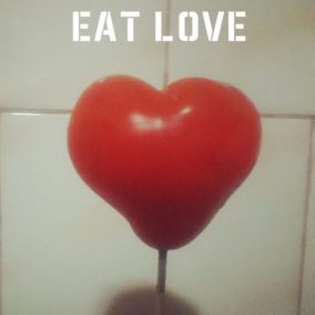 Tomate corazon_make salad eat love-02
